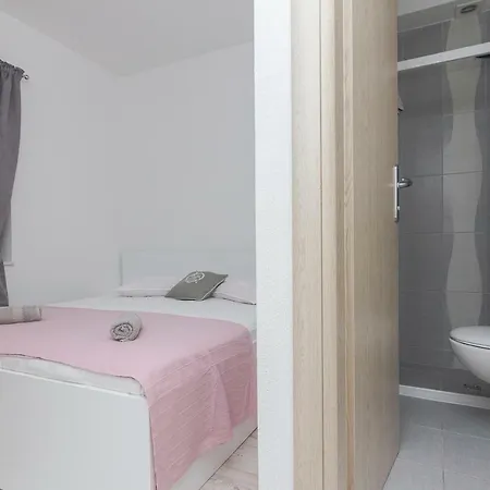 Pensjonat A&b Makarska